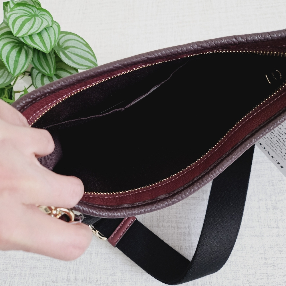 🆕COACH Dempsey File Bag In Signature Jacquard With Stripe And Coach Patch CA195 - Picture 9 of 12